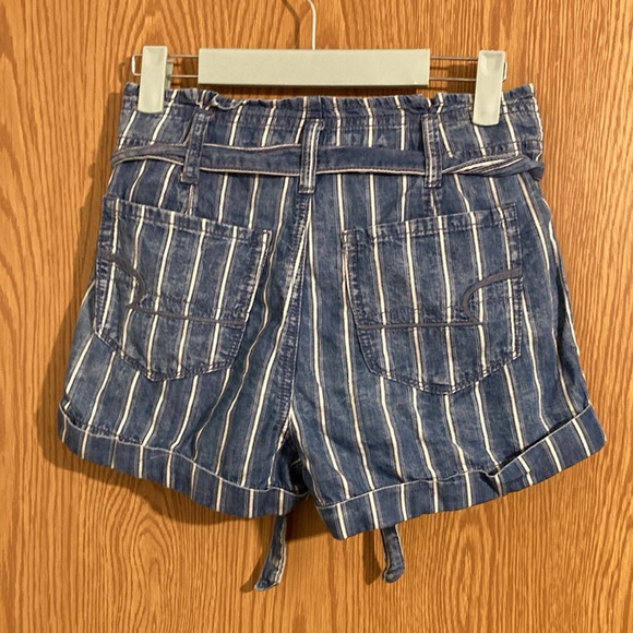 American Eagle Shorts size 00 - Picture 2 of 5